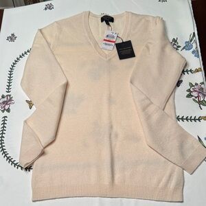 CASHMERE Charter Club Elegant Cream V-Neck Sweater
